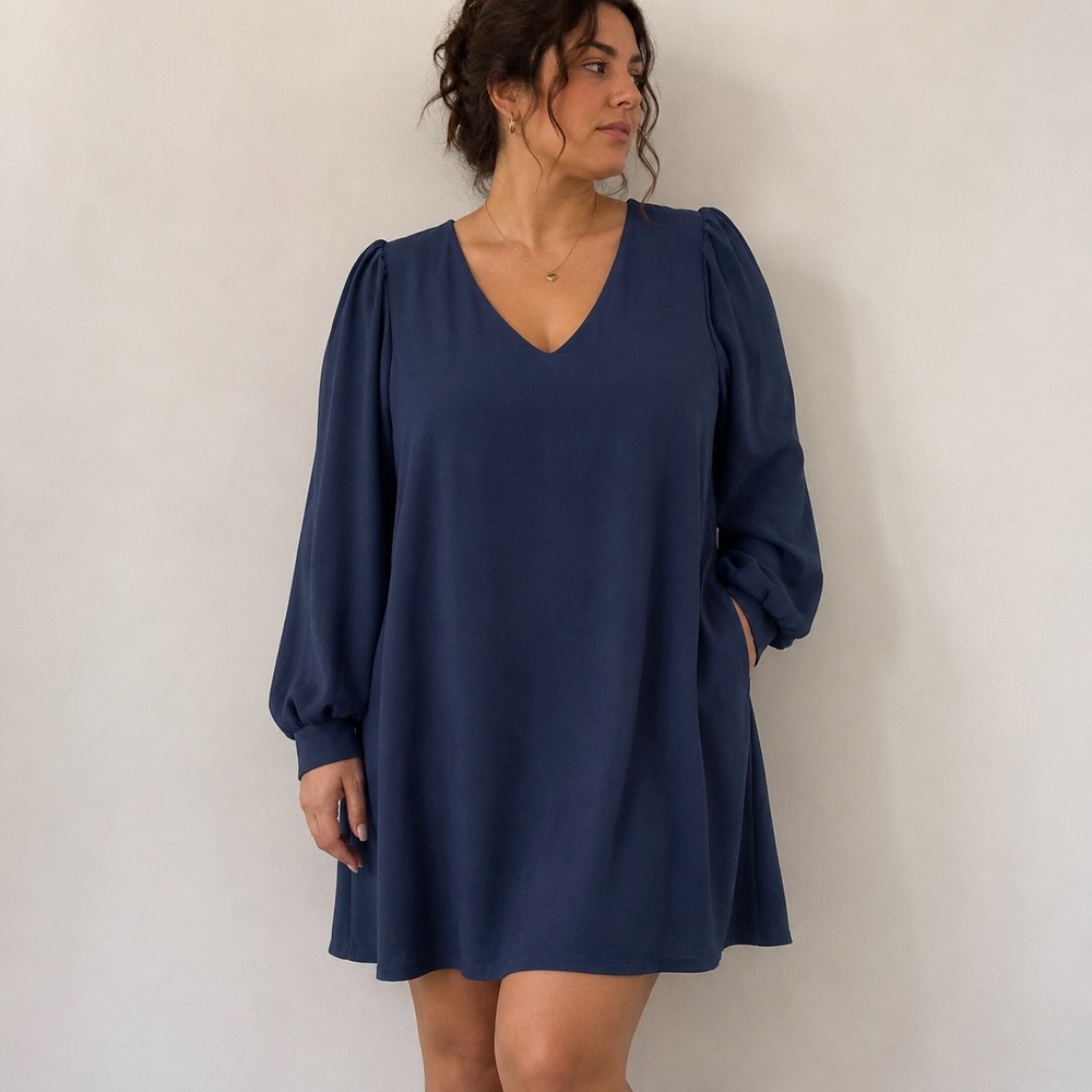 City Chic Navy Blue Dress V-Neck Puff Sleeve Size 24 Minimalist Classic